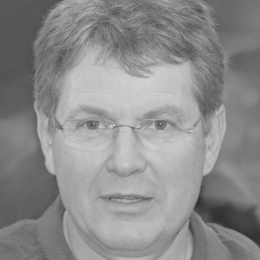 Retrato profesional de Carles Puigdemont